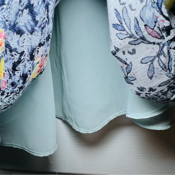 Ann Taylor LOFT Sleeveless Rayon Dress Fully Lined - Floral Print - Picture 3 of 6